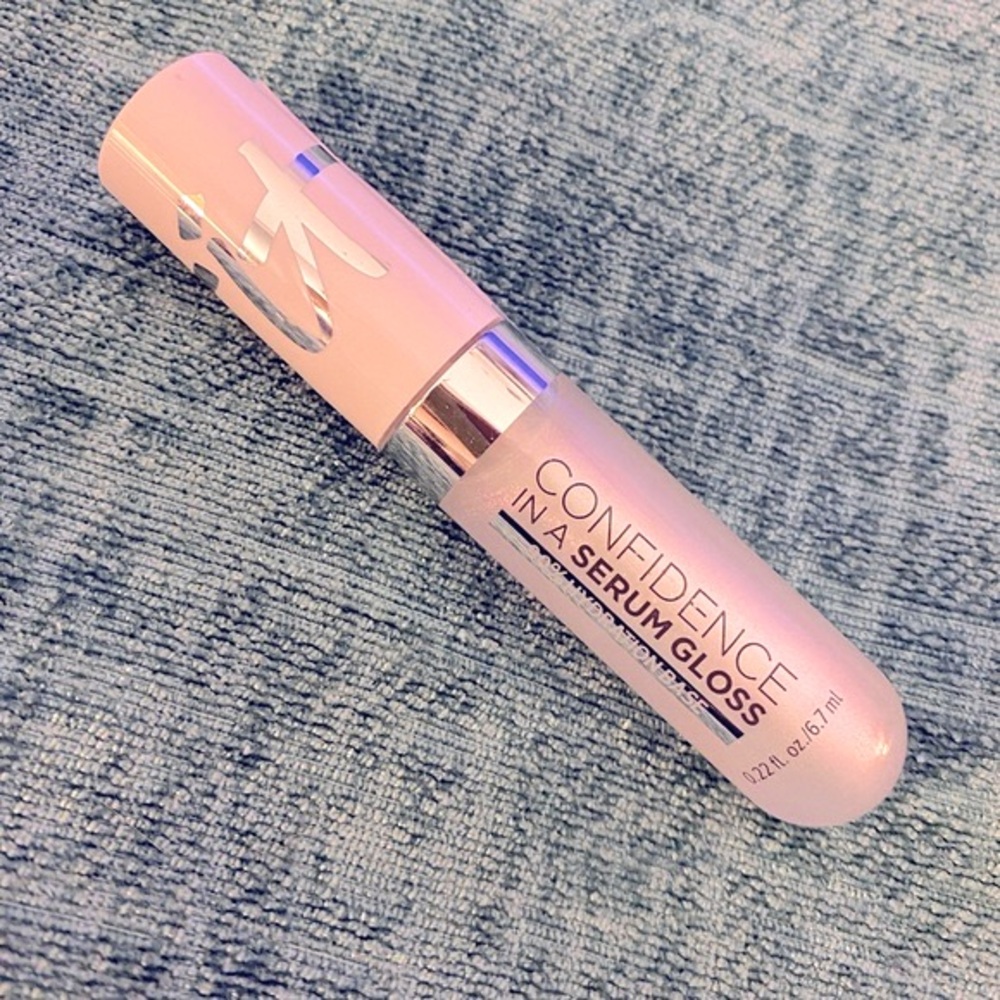 it Cosmetics Confidence in a serum gloss
